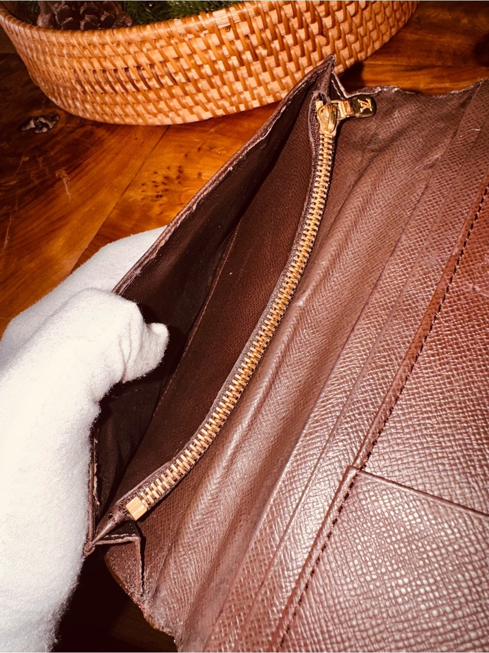 Louis Vuitton Damier Infini Porte feiulle
Brazza Long Wallet Purse/ authentic - Picture 15 of 15